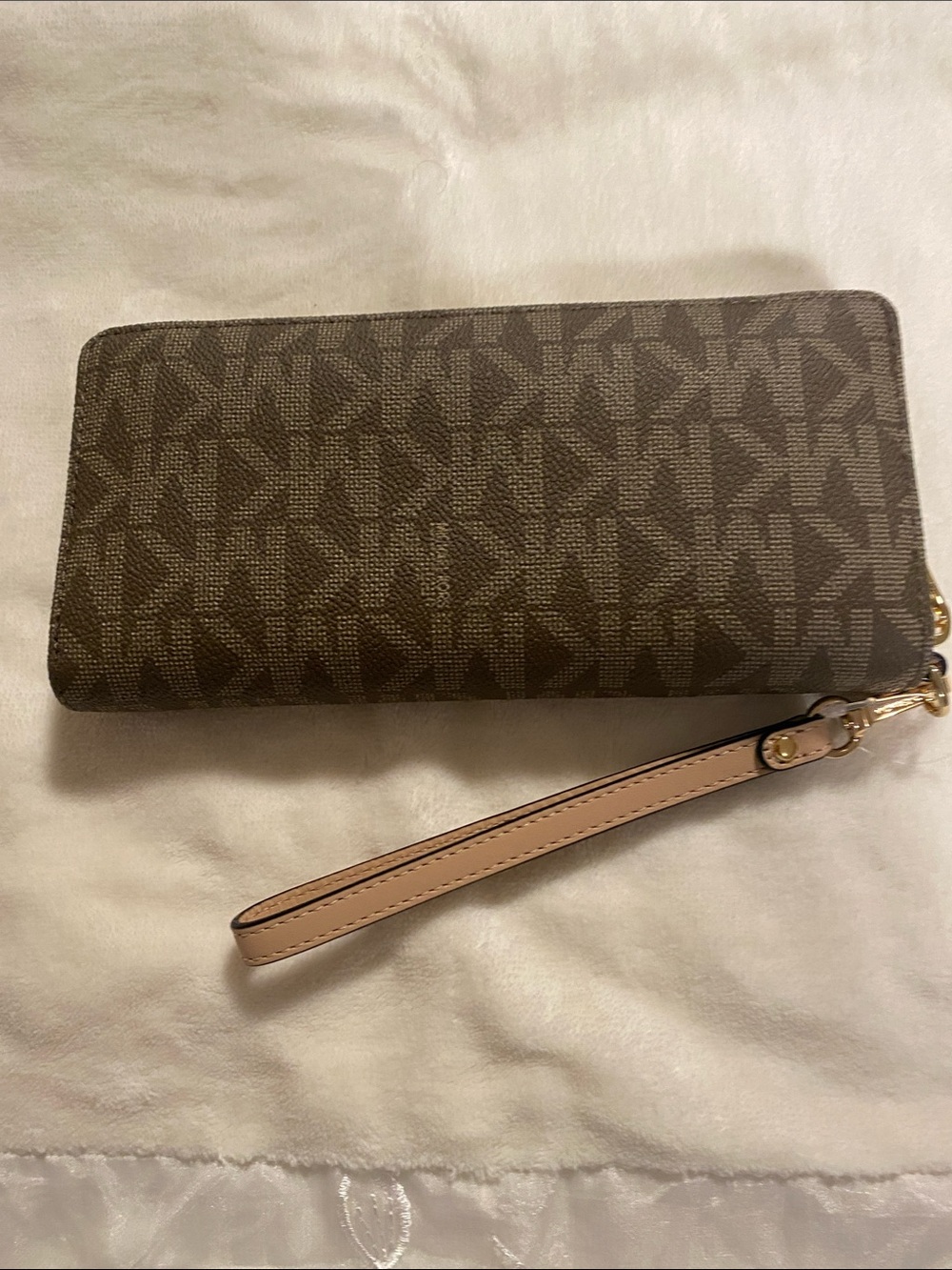 Michael Kors Brown Logo Zip-Around Wristlet with Pale Beige Strap - Picture 3 of 6